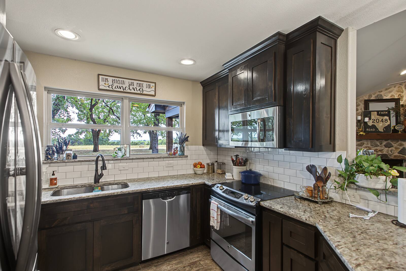 Kitchen 6 at 3207 FM 2048