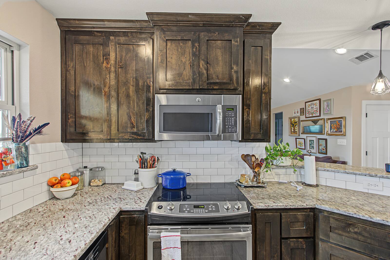Kitchen 9 at 3207 FM 2048