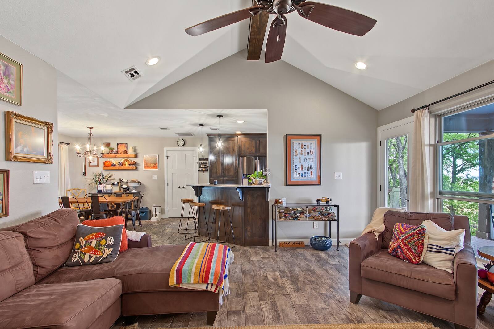 Living Room 3 at 3207 FM 2048
