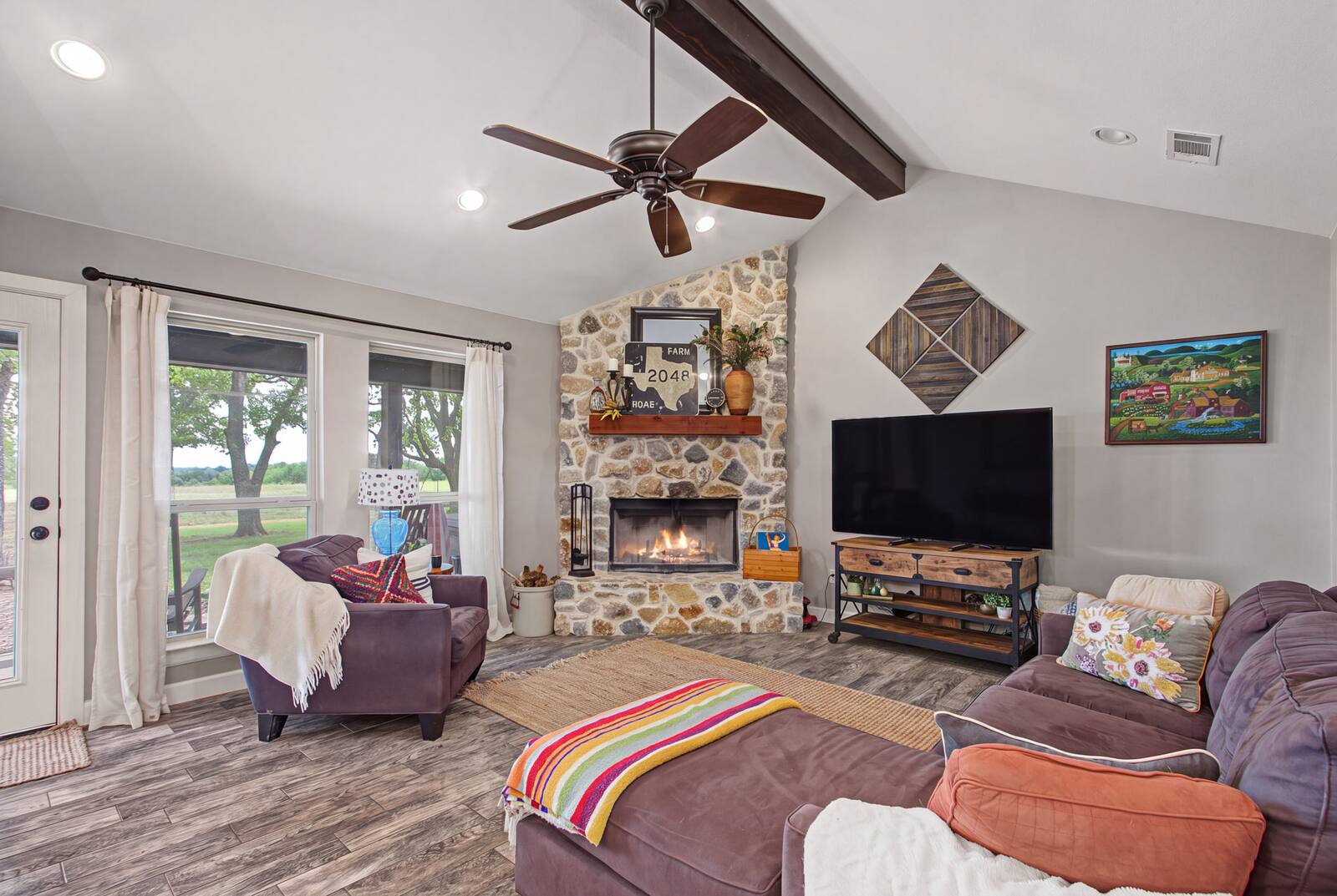 Living Room 4 at 3207 FM 2048